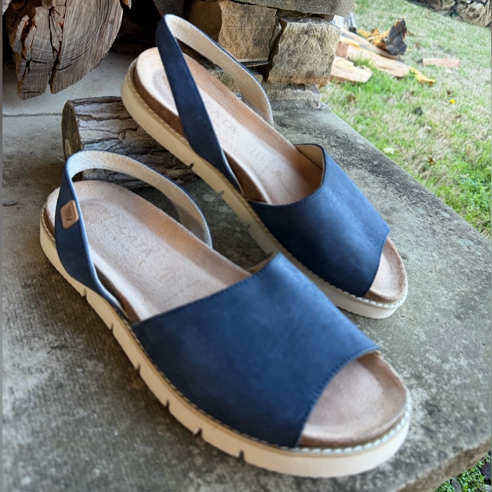 Viscata Barcelona Genuine Leather Navy Mastella‎ Sandals Sz-40 (9.5). P